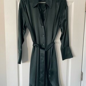 Banana Republic Dark Rich Green Silk Long Sleeve Dress